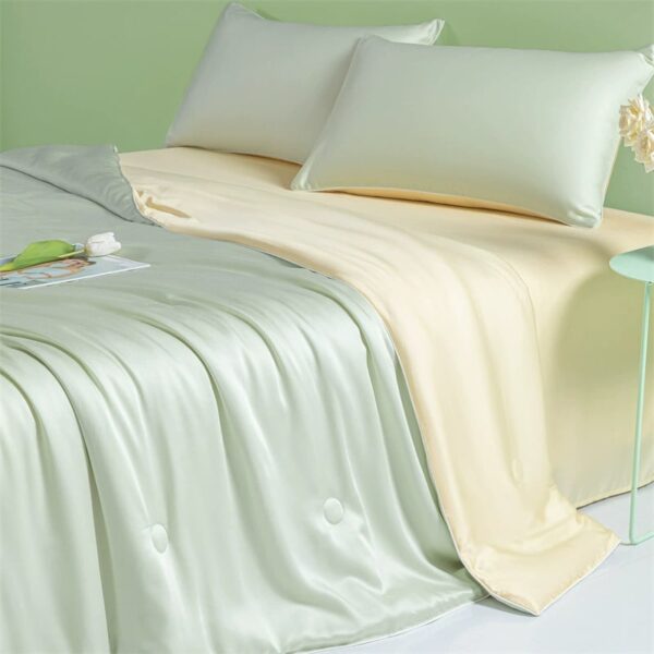 Solid Color Ice Silk Machine Washable Summer Cool Quilt